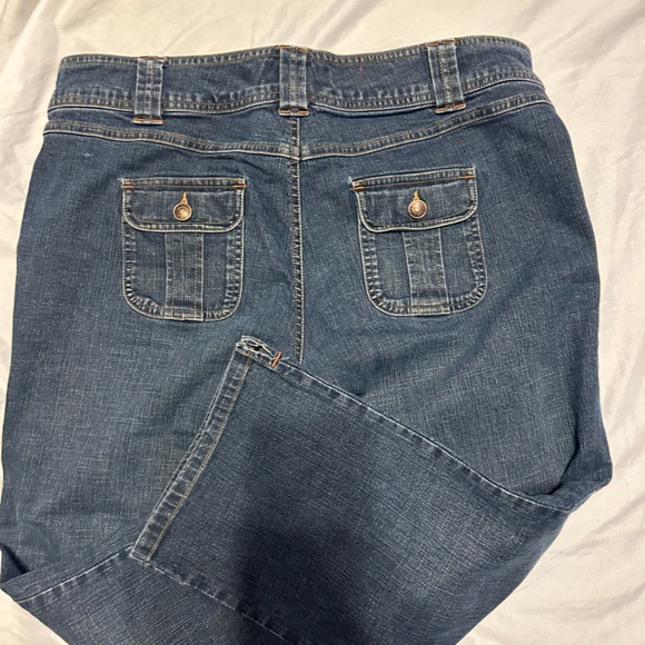 GUC Old Navy Blue Jeans. Size 14. - Picture 9 of 10